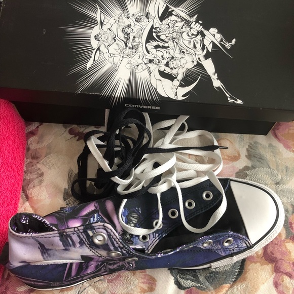 ๐DC Catwomen Converse Chuck Taylor hi Allstar ๐ - Picture 7 of 7